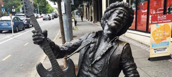 JImi Hendrix Bronz statue
